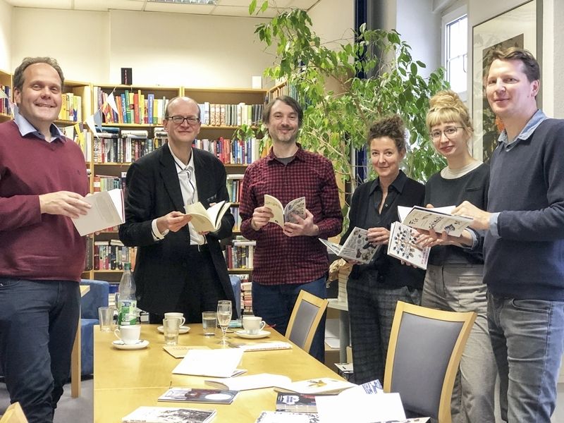 Die Jury des Gestalterpreis 2020: Niels Beintker, Andreas Platthaus, Martin Stark, Cosima Schneider, Clara Scheffler, Jörg Hülsmann (v.l.n.r.)